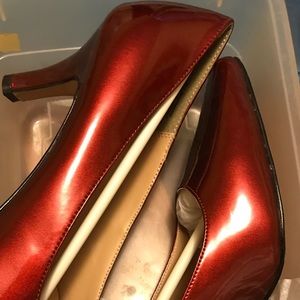 NWOT Karen Scott Pumps